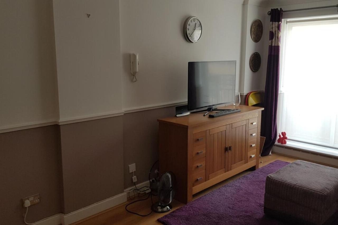 1 Bedroom Apartment On The Riverbank Near St Paul'S London Exteriör bild