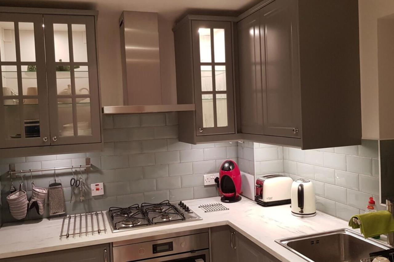 1 Bedroom Apartment On The Riverbank Near St Paul'S London Exteriör bild