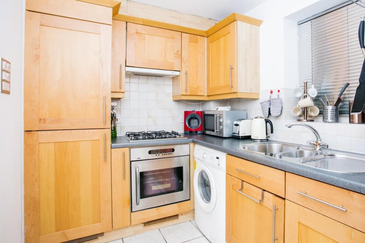 1 Bedroom Apartment On The Riverbank Near St Paul'S London Exteriör bild