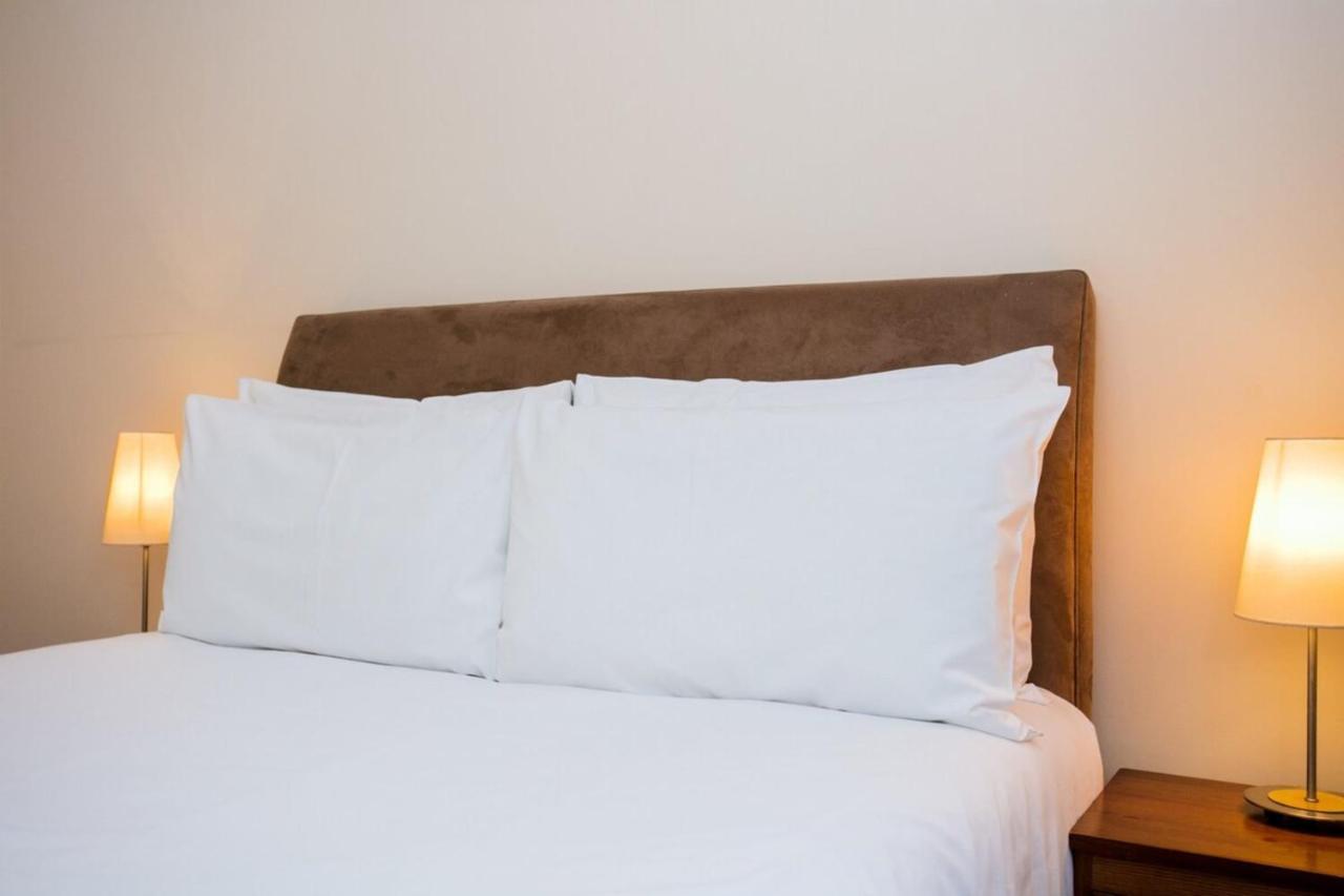 1 Bedroom Apartment On The Riverbank Near St Paul'S London Exteriör bild