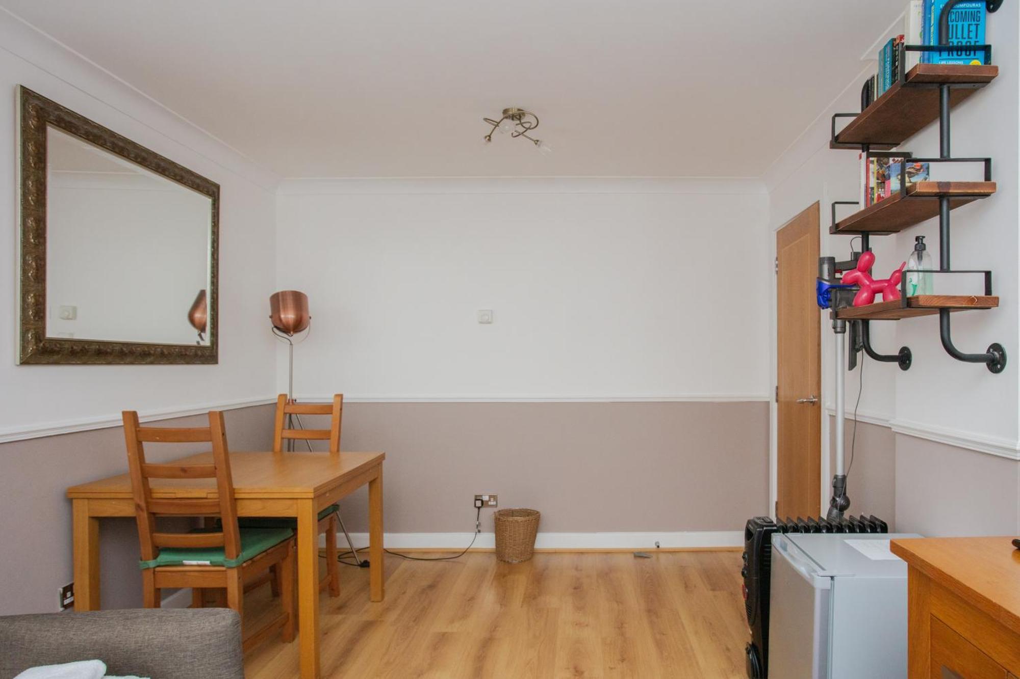 1 Bedroom Apartment On The Riverbank Near St Paul'S London Exteriör bild